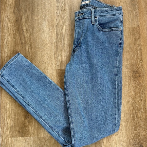Levis Strauss Denim - Levi’s Strauss Stylish Blue Women's Skinny Jeans size 29